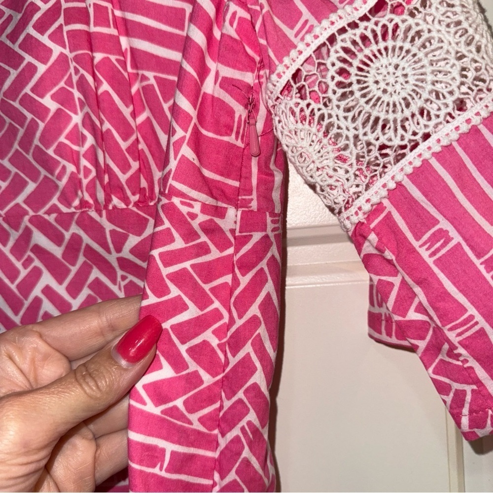 Lilly Pulitzer Geometric Pink and Cream Mini Dress m 10 lace crochet - Picture 5 of 7